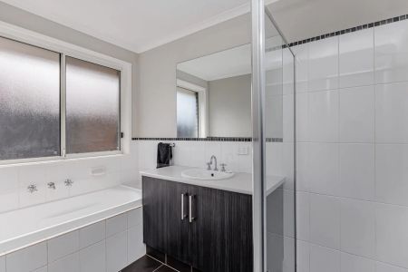 Three Bedroom Two Bathrooms In Wanted Locale - Photo 4