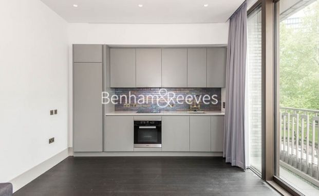 Studio flat to rent in 55 Victoria Street, Victoria, SW1 - Photo 1