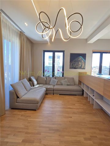 Otopeni, 5 room villa - Fotografie 3