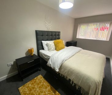 Manchester Road West - Photo 6