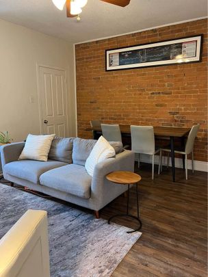 For Lease - 2- 244 Bathurst Street, Toronto, Ontario - Photo 1