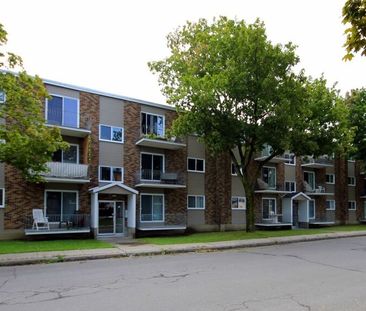 JUIN, 2 1/2, SECTEUR TRANQUILLE - Photo 2