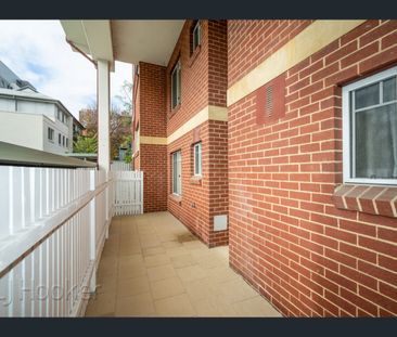 3/62 Bronte Street, East Perth, WA 6004 - Photo 2