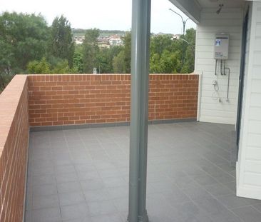 Neat and tidy Unit - Photo 3