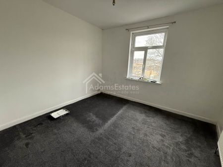 Price £700 pcm - Available Now - Unfurnished - Photo 5