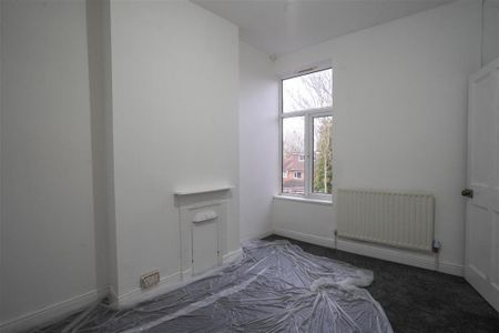 3 bedroom end of terrace house to rent - Photo 5