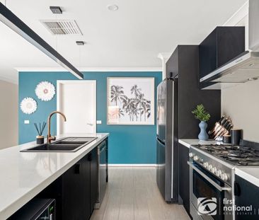 Spacious 4-Bedroom Family Home with Resort-Style Entertaining - Photo 6