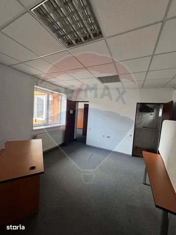 Casă cu 5 camere de închiriat în zona Marasti, Piața 1 Mai - Fotografie 2