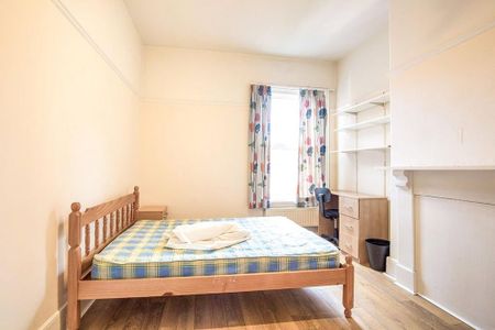 6 bedroom house to rent - Photo 3