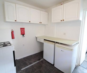 3 bedroom maisonette to rent - Photo 5