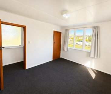 Freshly Renovated Family Home in a Peaceful Location - Photo 1