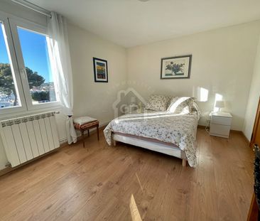 Appartement meublé T2 haut de Villa d'environ 45 m2 à louer à Carry... - Photo 3