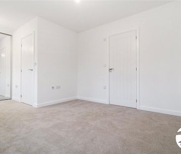 3 bedroom end of terrace house to rent - Photo 4