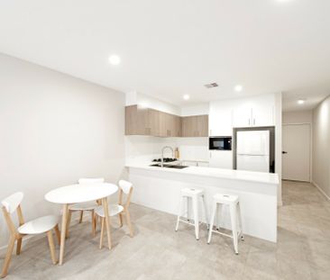 Modern Townhouse - Photo 6