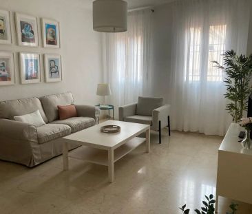 Apartamento de alquiler en Calle José María Moreno Galván, 18, La C... - Photo 1