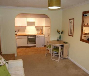 Aragon Court, Easthampstead, Bracknell, Berkshire, RG12 - Photo 5