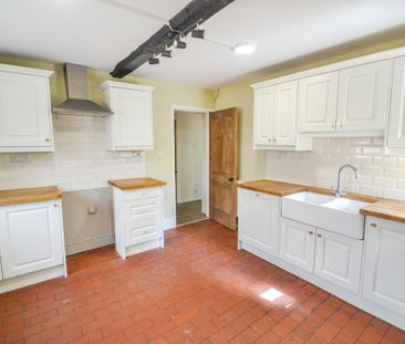 3 bedroom detached house to rent - Photo 5