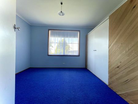 17 Furlonger Street Traralgon VIC - Photo 5