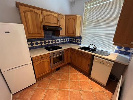 2 bedroom apartment to rent - Photo 4