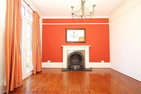 4 bedroom semi-detached house to rent - Photo 2