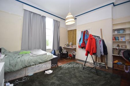 10 bedroom end of terrace house to rent - Photo 4