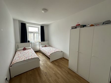 UNBEFRISTETE große 5 Zimmer im frisch ausgebauten Dachgeschoss mit DG-Terrasse! - Photo 5