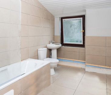 3 bedroom house to rent - Photo 3