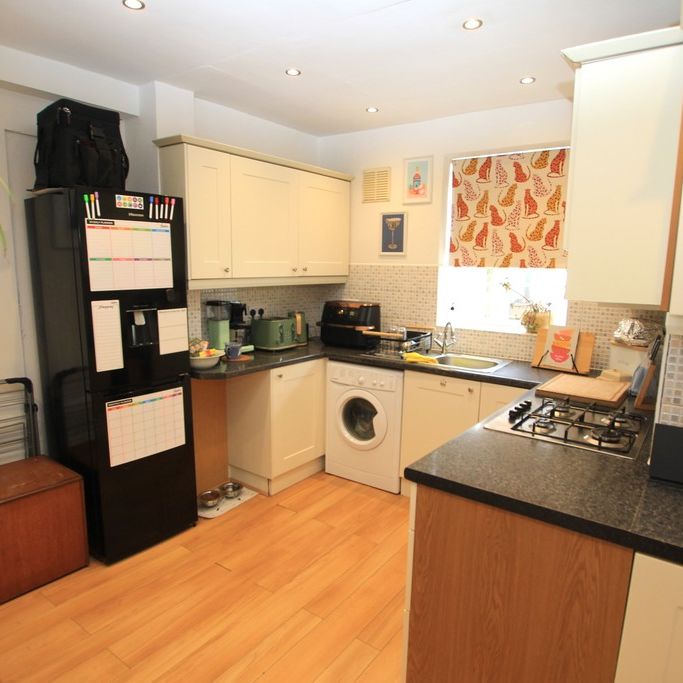 2 Bedroom End Terraced House, Chester - Photo 1