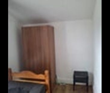Room in a Shared House, South Esk Road, E7 - Photo 4