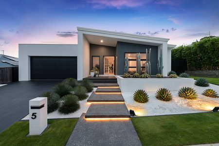 5 Theatre Place, Thrumster NSW 2444 - House For Rent | Domain - Photo 2