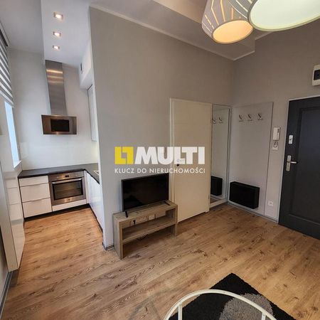 Komfortowe 2 pokoje w centrum z windą i piwnicą. - Zdjęcie 3