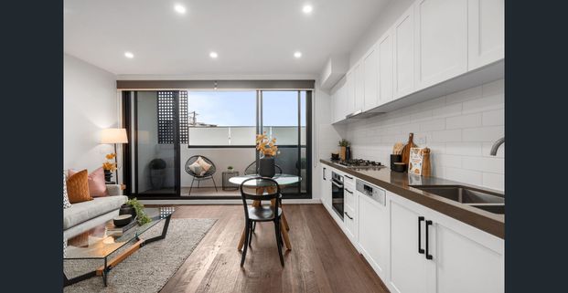 Modern Lifestyle and City Convenience in the Heart of Footscray - Photo 1