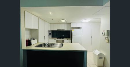 Furnished Large Two Bedrooms Apartment in Brisbane CBD - Photo 5