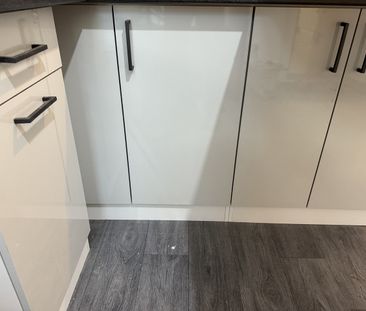 2 Bed Flat, Seaview Road, CH45 - Photo 5