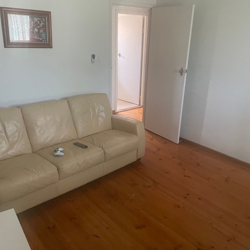 Henley Beach - Photo 1