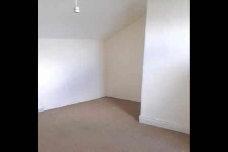 3 Bed Terraced House, Westcott Road, L4 - Photo 3