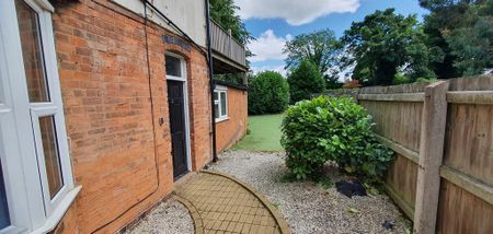 Studio to rent - Photo 4