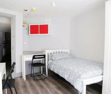 Royal Canal Terrace, Dublin - Photo 4