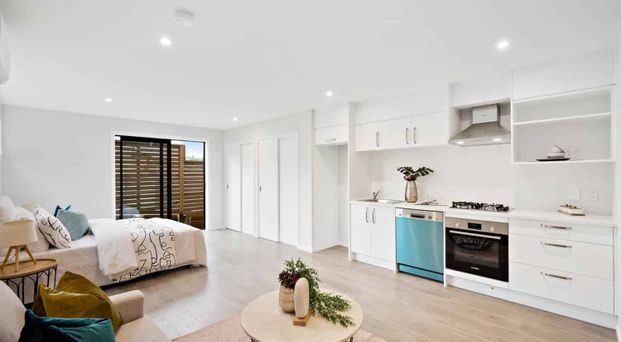 Modern Studio In Glen Innes - Photo 1