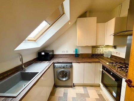 2 bedroom flat to rent - Photo 3
