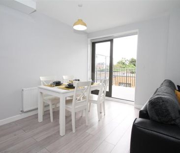 2 bedroom flat to rent - Photo 6