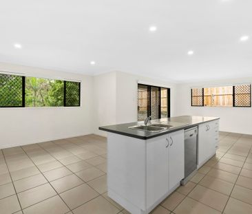 145 Englefield Road, Oxley QLD 4075 - House For Rent | Domain - Photo 5