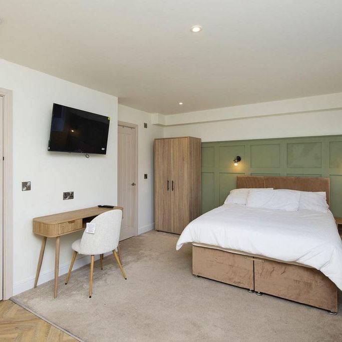 1 bedroom in a house share to rent - Photo 1