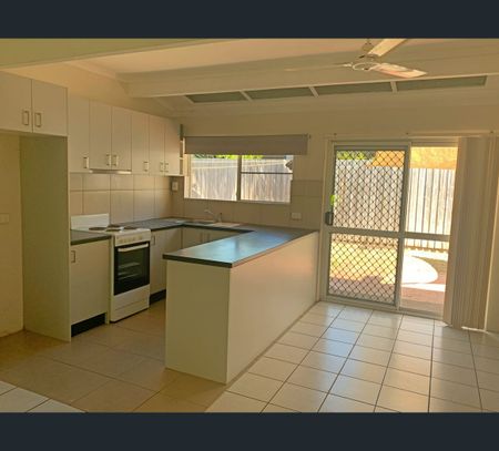 1/25 Pecten Avenue, Port Douglas, Qld 4877 - Photo 2