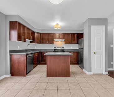 For Lease - 162 Bayly Street, Ajax, Ontario - Photo 5
