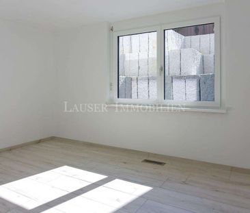 Moderne, WG-geeignete 2+1-Zimmer-Wohnung mit Einbauküche in S-Vaihi... - Foto 1