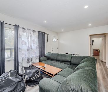 For Lease - 112 Victoria Road, Guelph, Ontario - Photo 4