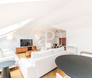 Penthouse for rent in Calle Felipe IV (Madrid) - Photo 4