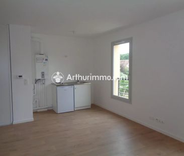 Location Appartement 1 pièces 26 m2 à Savigny-le-Temple - Photo 2