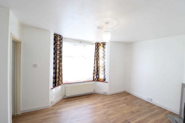 Bowerdean Road, High Wycombe - Photo 1